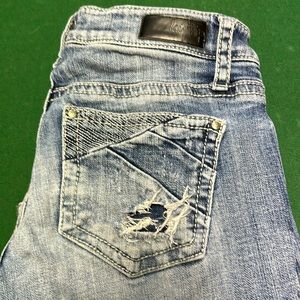 Day trip Virgo boot, cut jeans